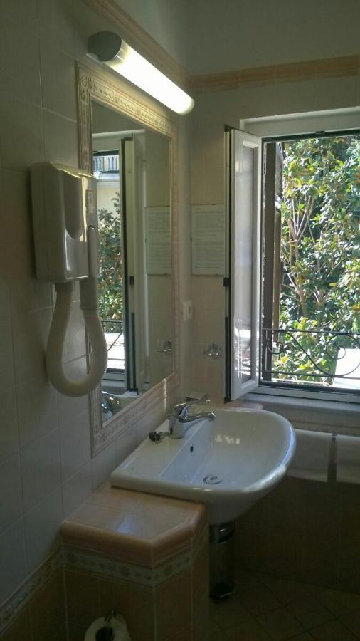 Sabini Rentals - Affittacamere Santa Margherita Ligure Luaran gambar